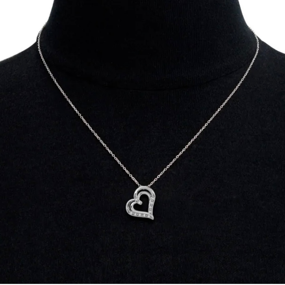 GENUINE NWOT  10 Diamond Natural Rose Cut Diamond Heart Necklace